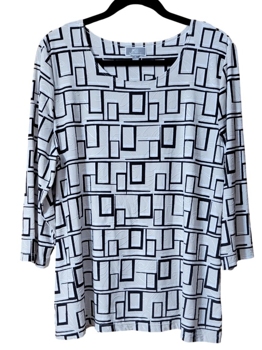 JM Collection Stretchy ¾ Sleeve Top - Size XL